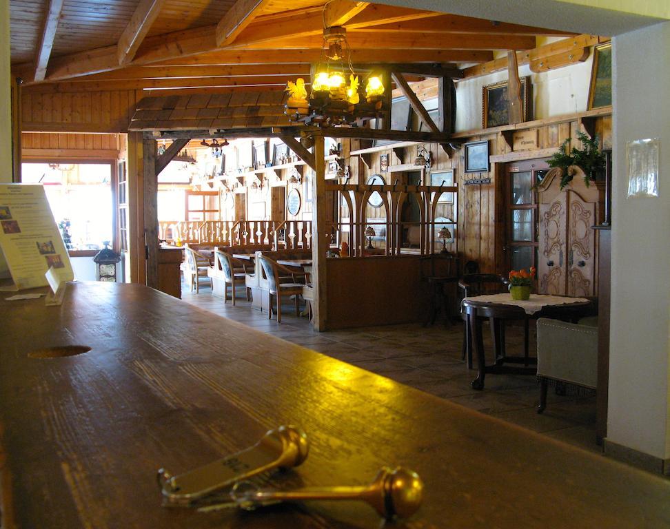 Landhotel Goldener Becher Limabach - Oberfrohna Zewnętrze zdjęcie